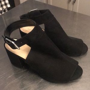 Black peep toe heels